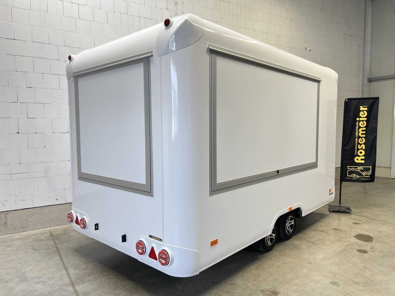 UNIWAGEN Gastro Plus Imbiss Kofferanhänger Imbiss - Piekabe: foto 4 UNIWAGEN Gastro Plus Imbiss Kofferanhänger Imbiss - Piekabe: foto 4