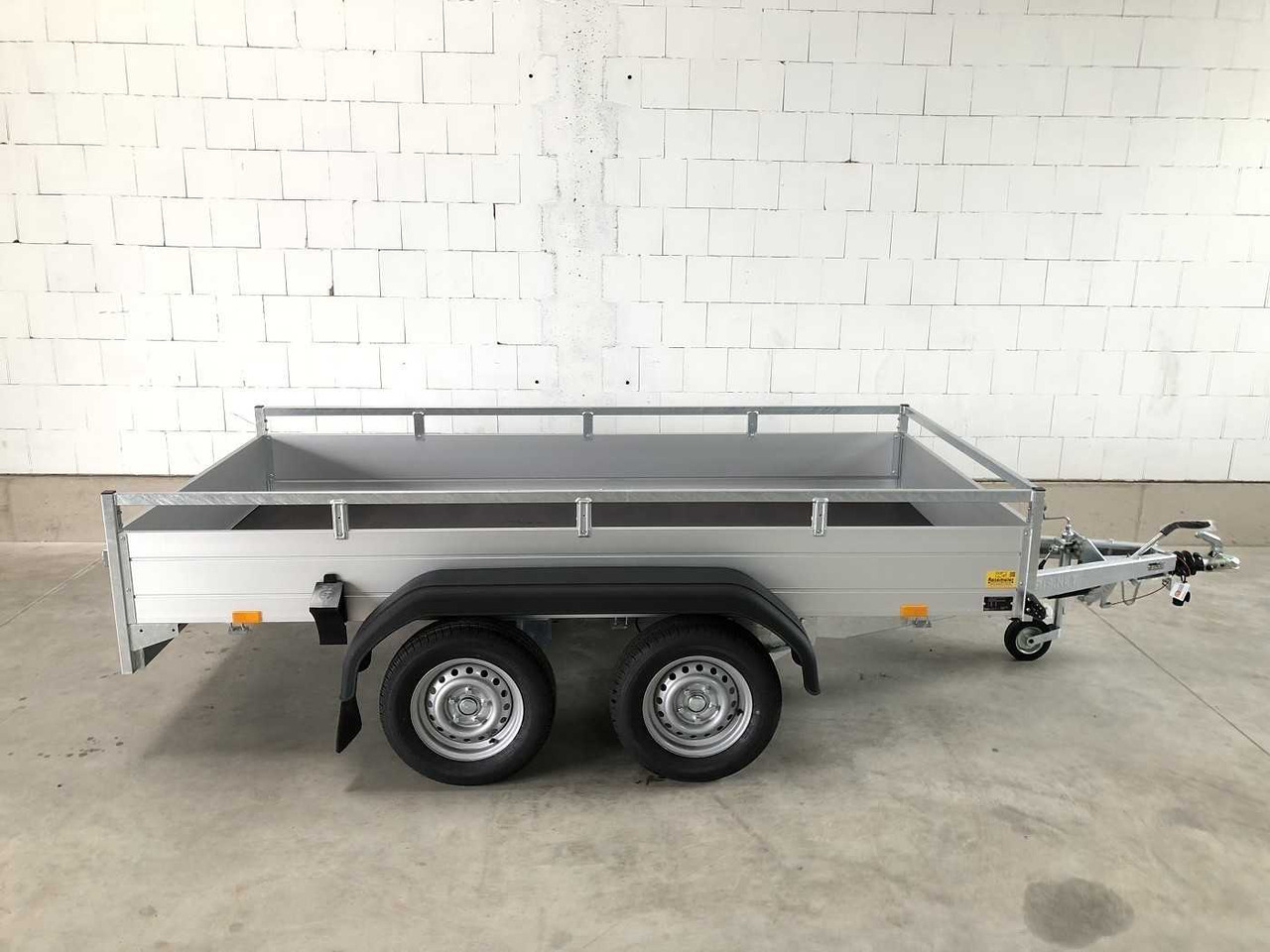 SARIS McAlu Pro 305 153 2000 2 Ramp Kastenanhänger geb - Auto piekabe: foto 3 SARIS McAlu Pro 305 153 2000 2 Ramp Kastenanhänger geb - Auto piekabe: foto 3