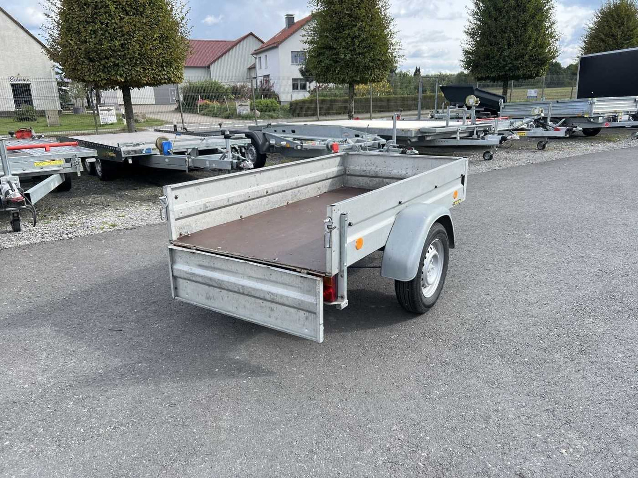 STEMA HP 85 Kastenanhänger gebremst - Auto piekabe: foto 2 STEMA HP 85 Kastenanhänger gebremst - Auto piekabe: foto 2