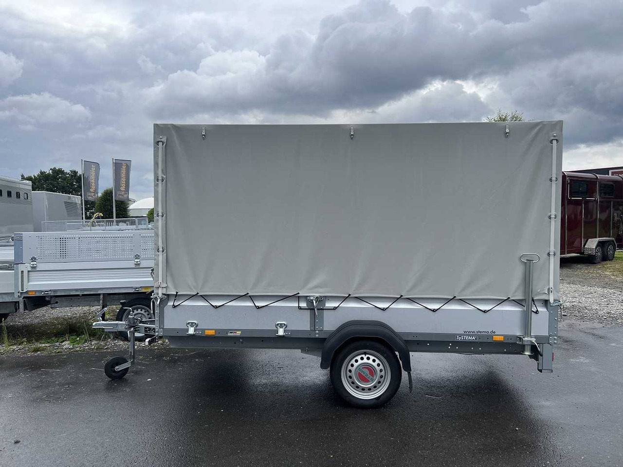 STEMA Rex 30 Plane Kastenanhänger ungebremst - Auto piekabe: foto 1 STEMA Rex 30 Plane Kastenanhänger ungebremst - Auto piekabe: foto 1