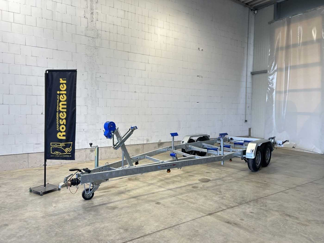 TPV BA2700-L 100 Bootsanhänger - Laivu piekabe: foto 1 TPV BA2700-L 100 Bootsanhänger - Laivu piekabe: foto 1