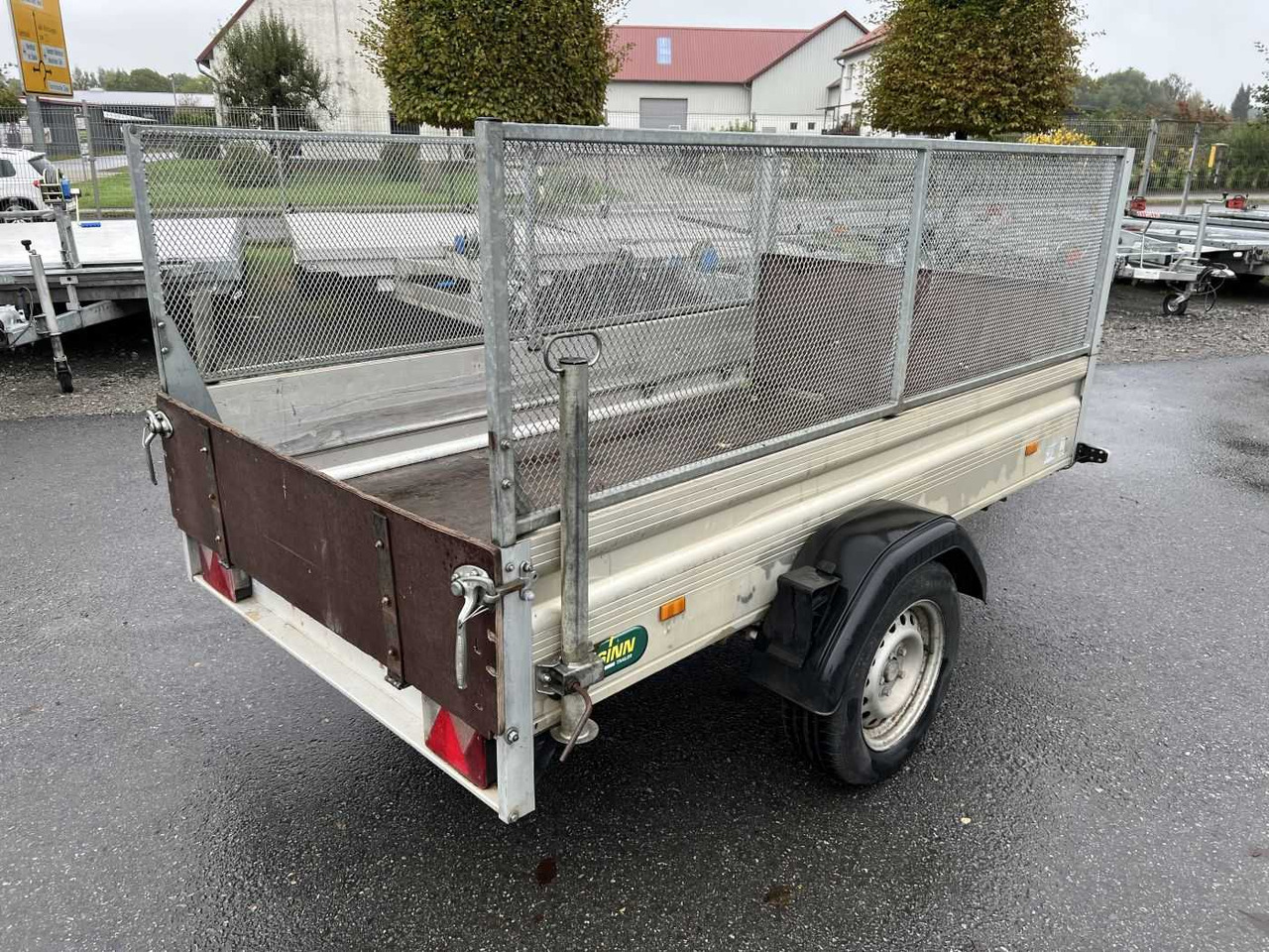 UNSINN K 1325 Gitter Kastenanhänger gebremst - Auto piekabe: foto 3 UNSINN K 1325 Gitter Kastenanhänger gebremst - Auto piekabe: foto 3