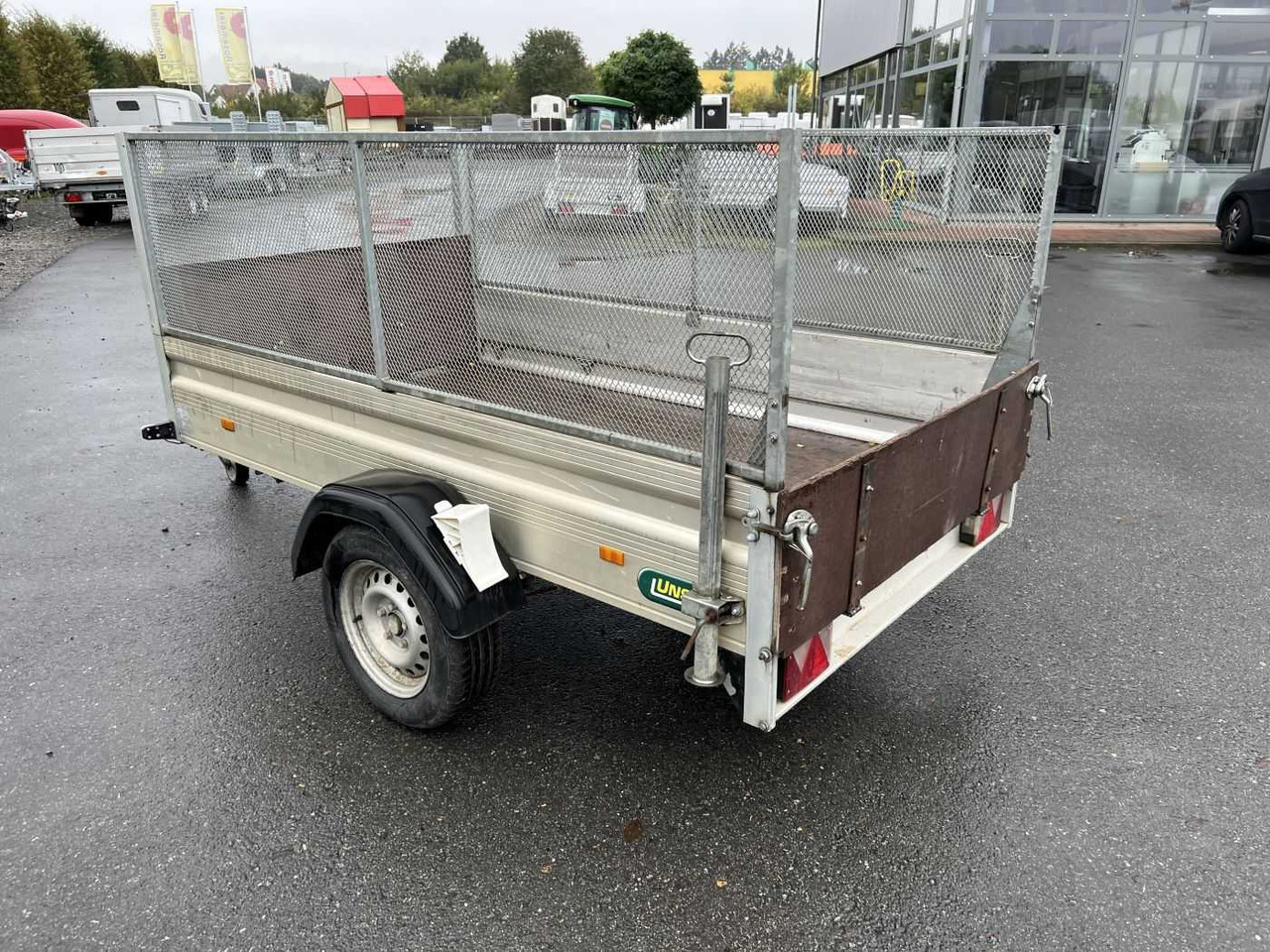 UNSINN K 1325 Gitter Kastenanhänger gebremst - Auto piekabe: foto 5 UNSINN K 1325 Gitter Kastenanhänger gebremst - Auto piekabe: foto 5