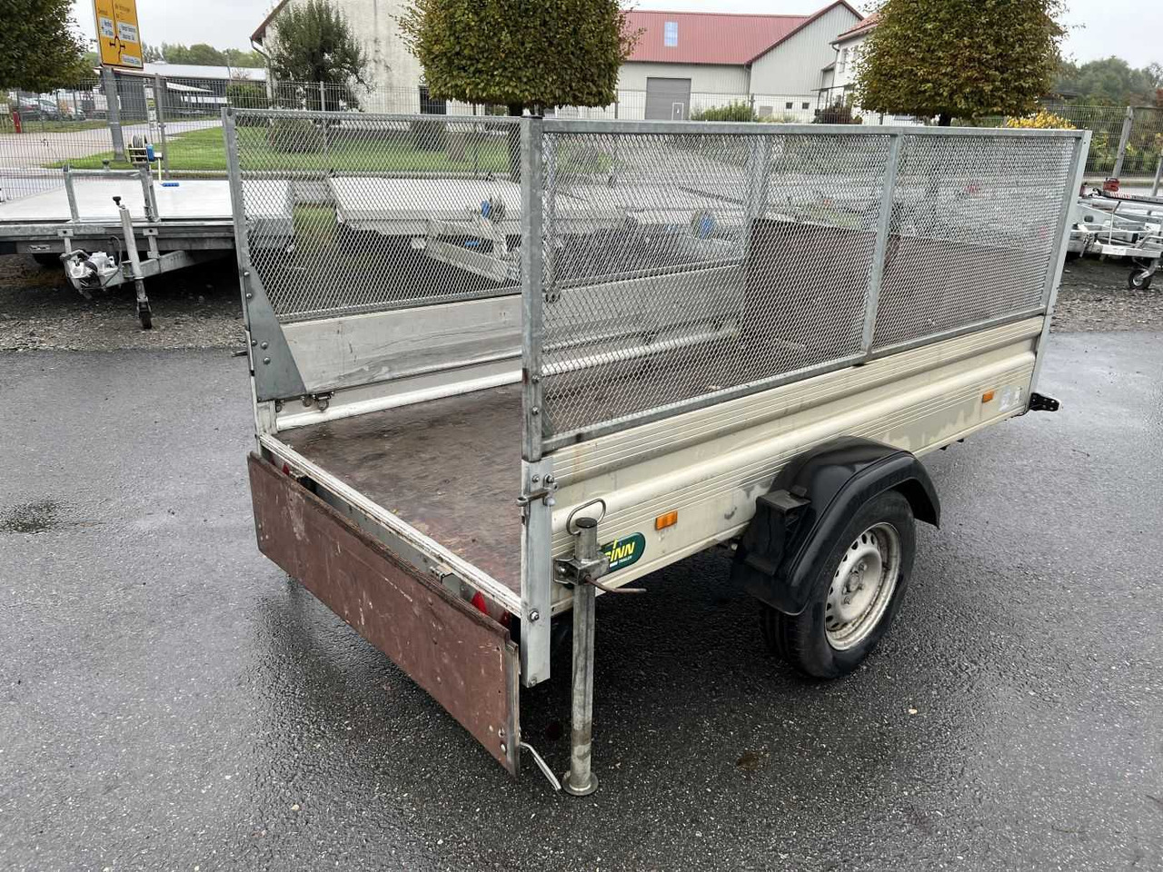 Auto piekabe UNSINN K 1325 Gitter Kastenanhänger gebremst: foto 10 Auto piekabe UNSINN K 1325 Gitter Kastenanhänger gebremst: foto 10