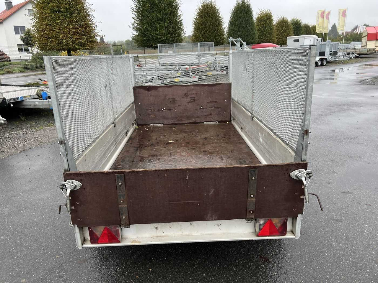 UNSINN K 1325 Gitter Kastenanhänger gebremst - Auto piekabe: foto 4 UNSINN K 1325 Gitter Kastenanhänger gebremst - Auto piekabe: foto 4