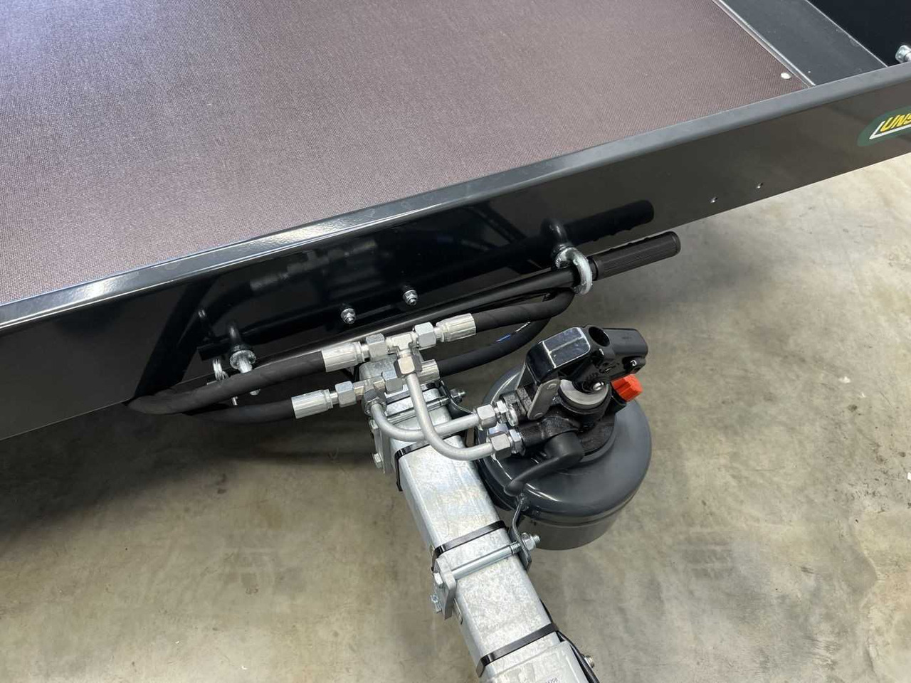 Jaunā Motocikla piekabe UNSINN UA 3118-15-13 Absenker Motorradanhänger: foto 9
