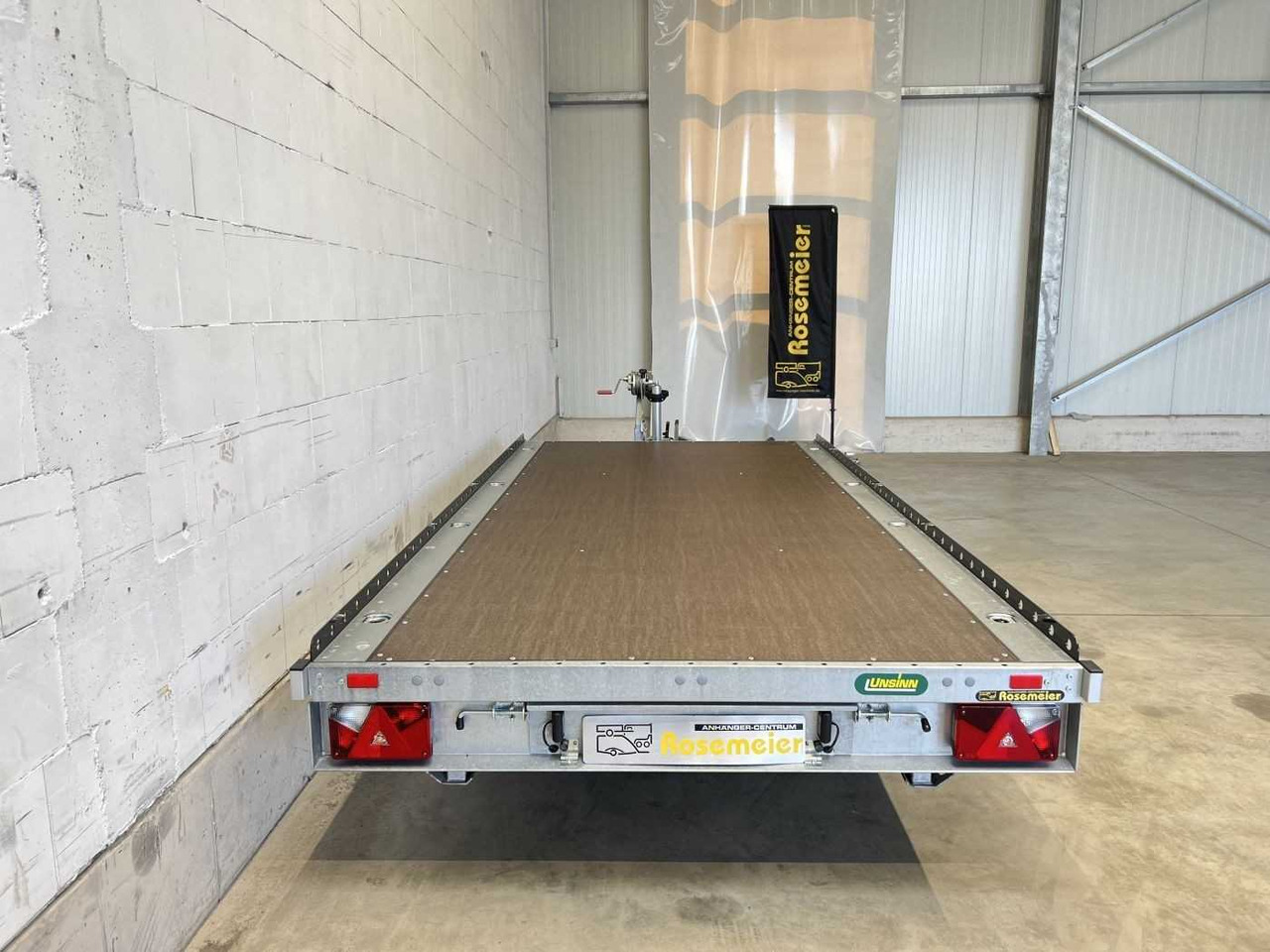 Jaunā Celtniecības tehnikas piekabe UNSINN UF 3617-13 Maschinentransporter: foto 8 Jaunā Celtniecības tehnikas piekabe UNSINN UF 3617-13 Maschinentransporter: foto 8