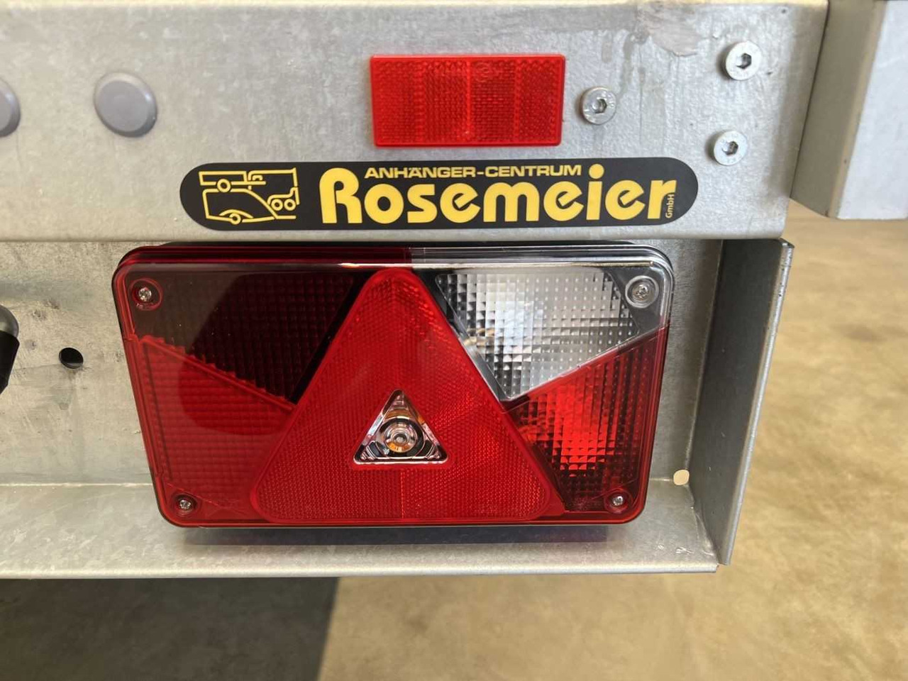 Jaunā Celtniecības tehnikas piekabe UNSINN UF 3617-13 Maschinentransporter: foto 10 Jaunā Celtniecības tehnikas piekabe UNSINN UF 3617-13 Maschinentransporter: foto 10