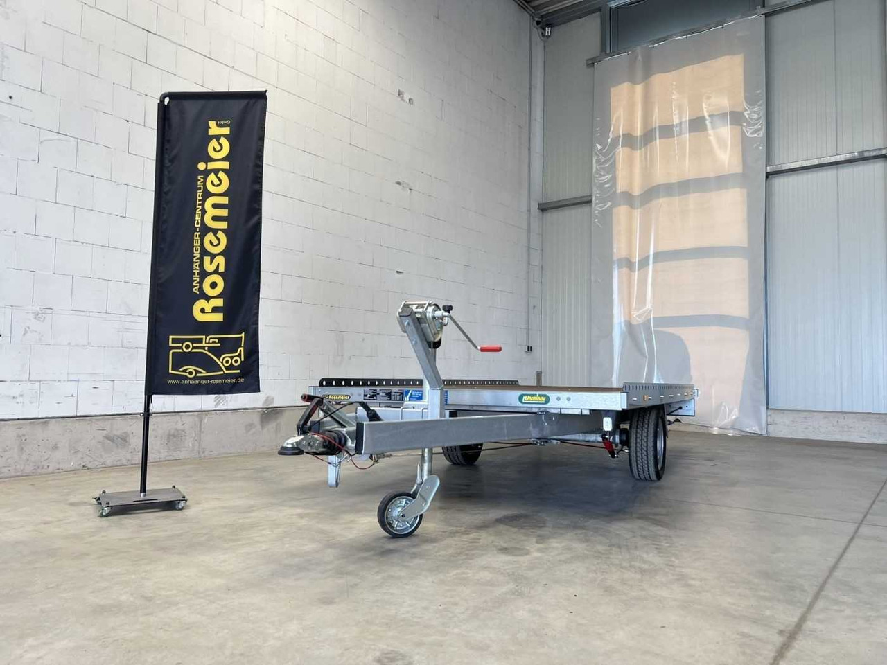 Jaunā Celtniecības tehnikas piekabe UNSINN UF 3617-13 Maschinentransporter: foto 23 Jaunā Celtniecības tehnikas piekabe UNSINN UF 3617-13 Maschinentransporter: foto 23