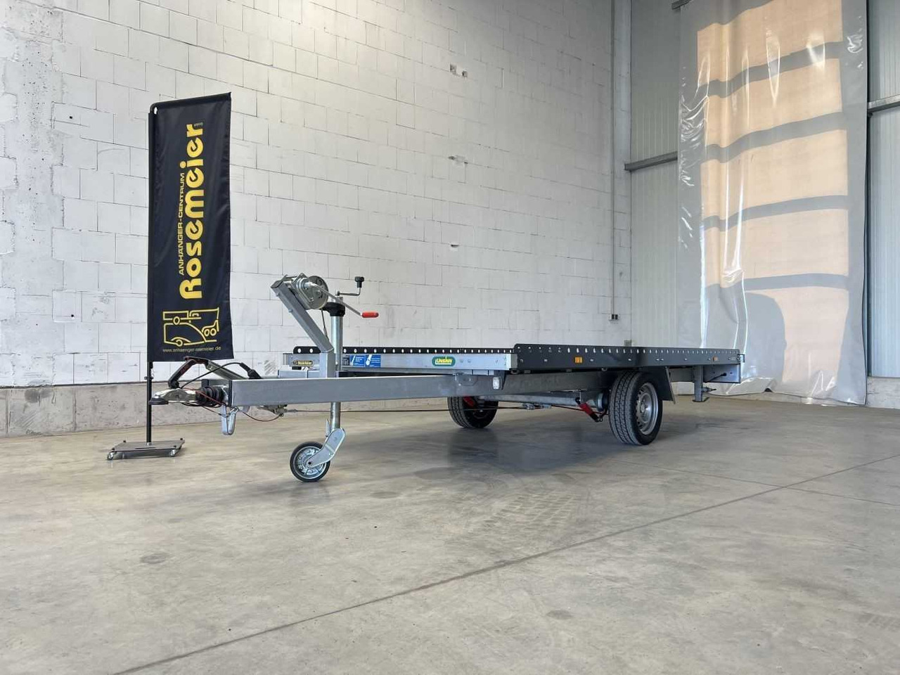 Jaunā Celtniecības tehnikas piekabe UNSINN UF 3617-13 Maschinentransporter: foto 25 Jaunā Celtniecības tehnikas piekabe UNSINN UF 3617-13 Maschinentransporter: foto 25