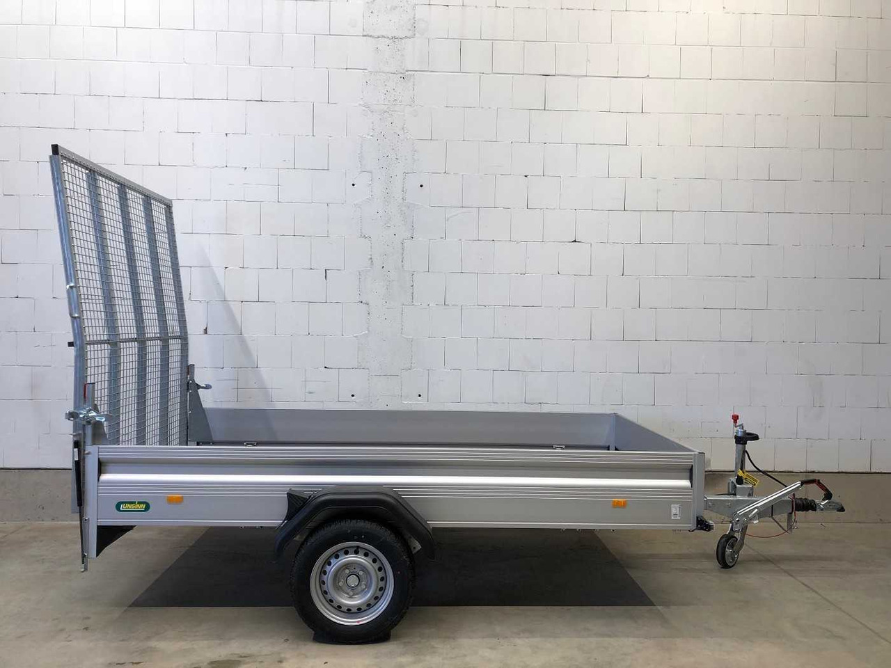 UNSINN UT-K 3015-13-14 Kastenanhänger gebremst - Auto piekabe: foto 1 UNSINN UT-K 3015-13-14 Kastenanhänger gebremst - Auto piekabe: foto 1