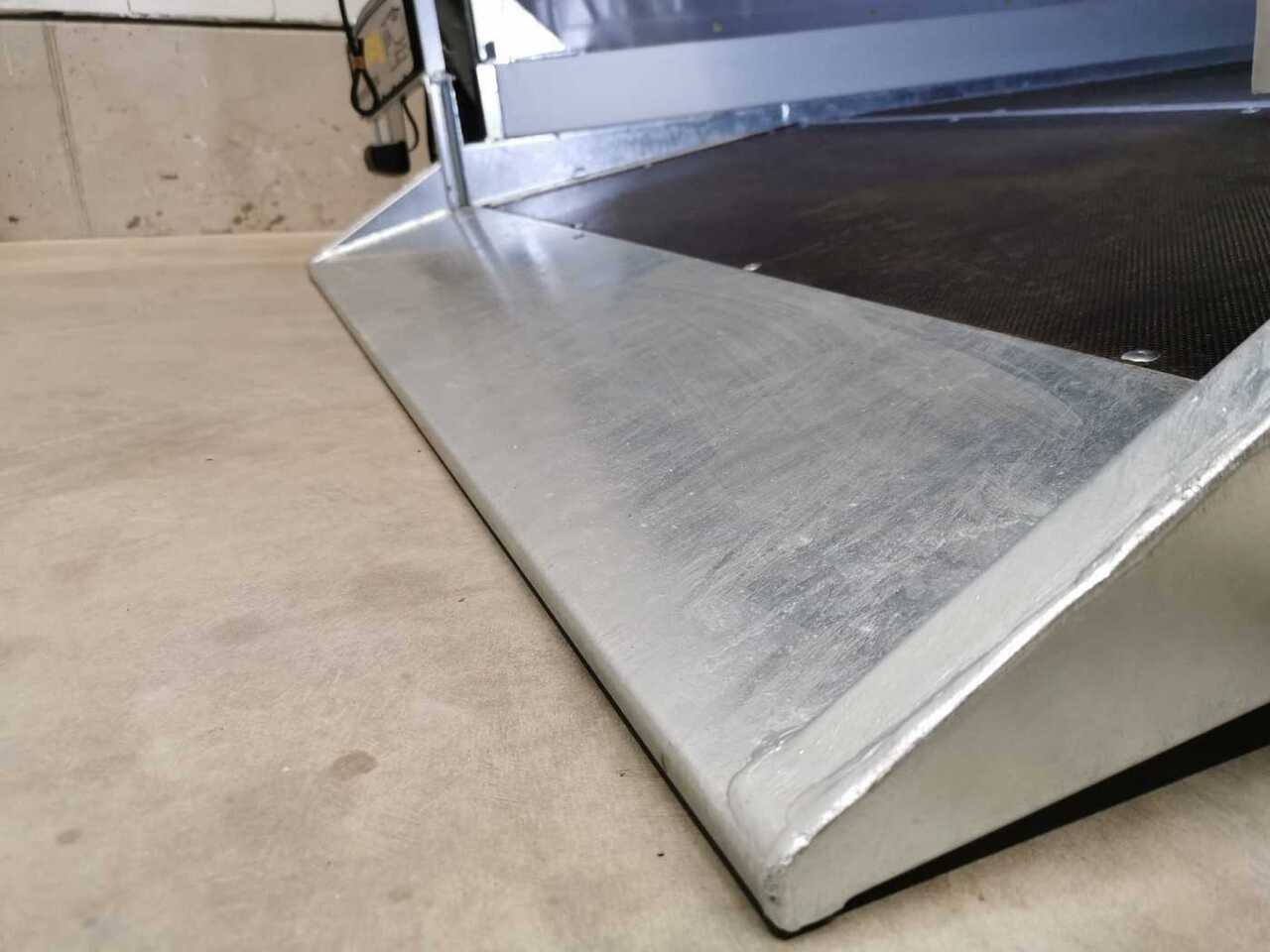 VEZEKO Husky F 10.25 Plane Absenker - Auto piekabe: foto 5 VEZEKO Husky F 10.25 Plane Absenker - Auto piekabe: foto 5