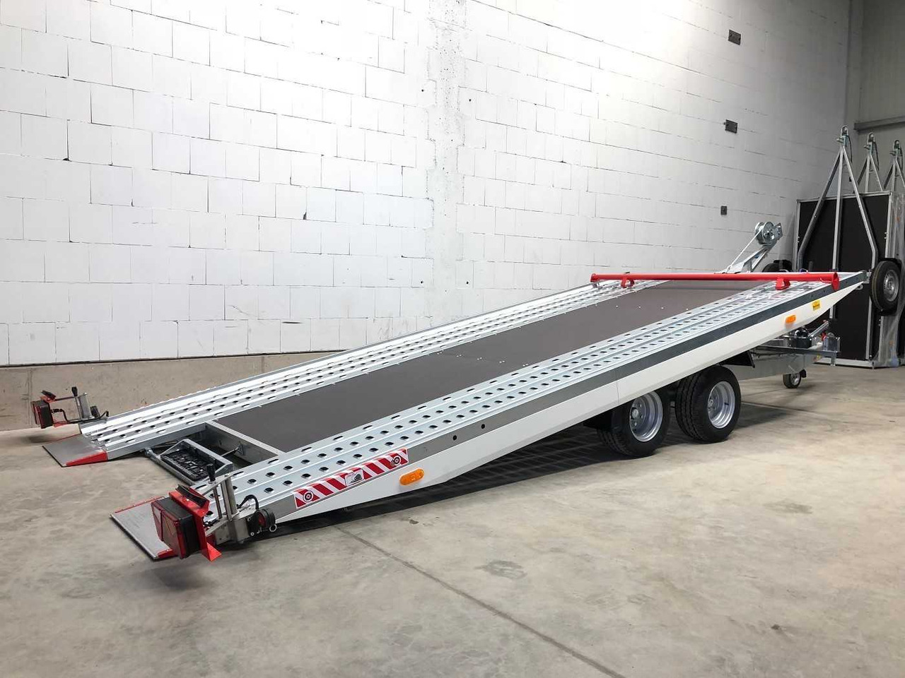 VEZEKO Imola S 27.43 H Autotransporter - Piekabe autovedējs: foto 1 VEZEKO Imola S 27.43 H Autotransporter - Piekabe autovedējs: foto 1