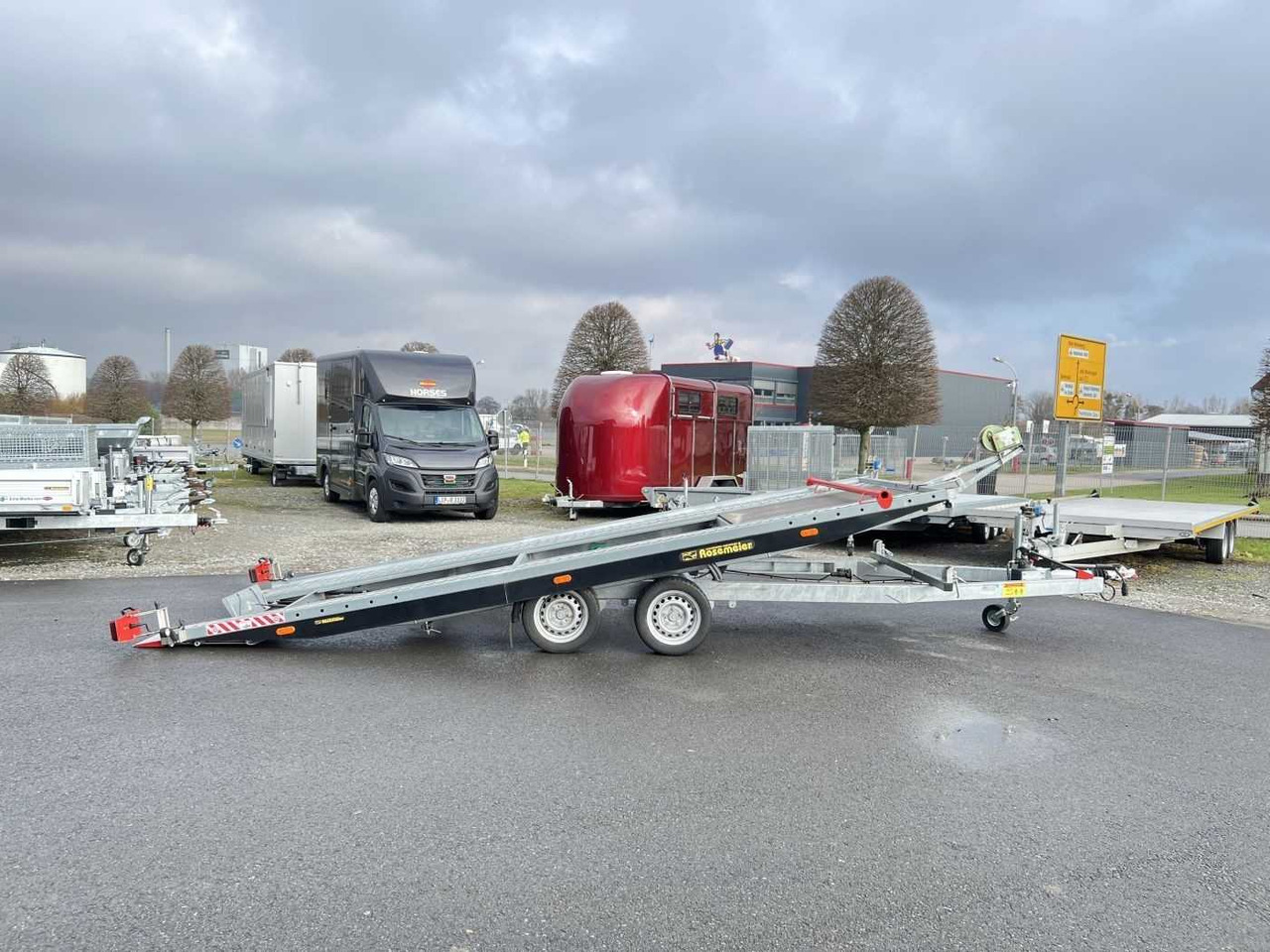 VEZEKO Imola S 35.47 Autotransporter - Piekabe autovedējs: foto 1 VEZEKO Imola S 35.47 Autotransporter - Piekabe autovedējs: foto 1