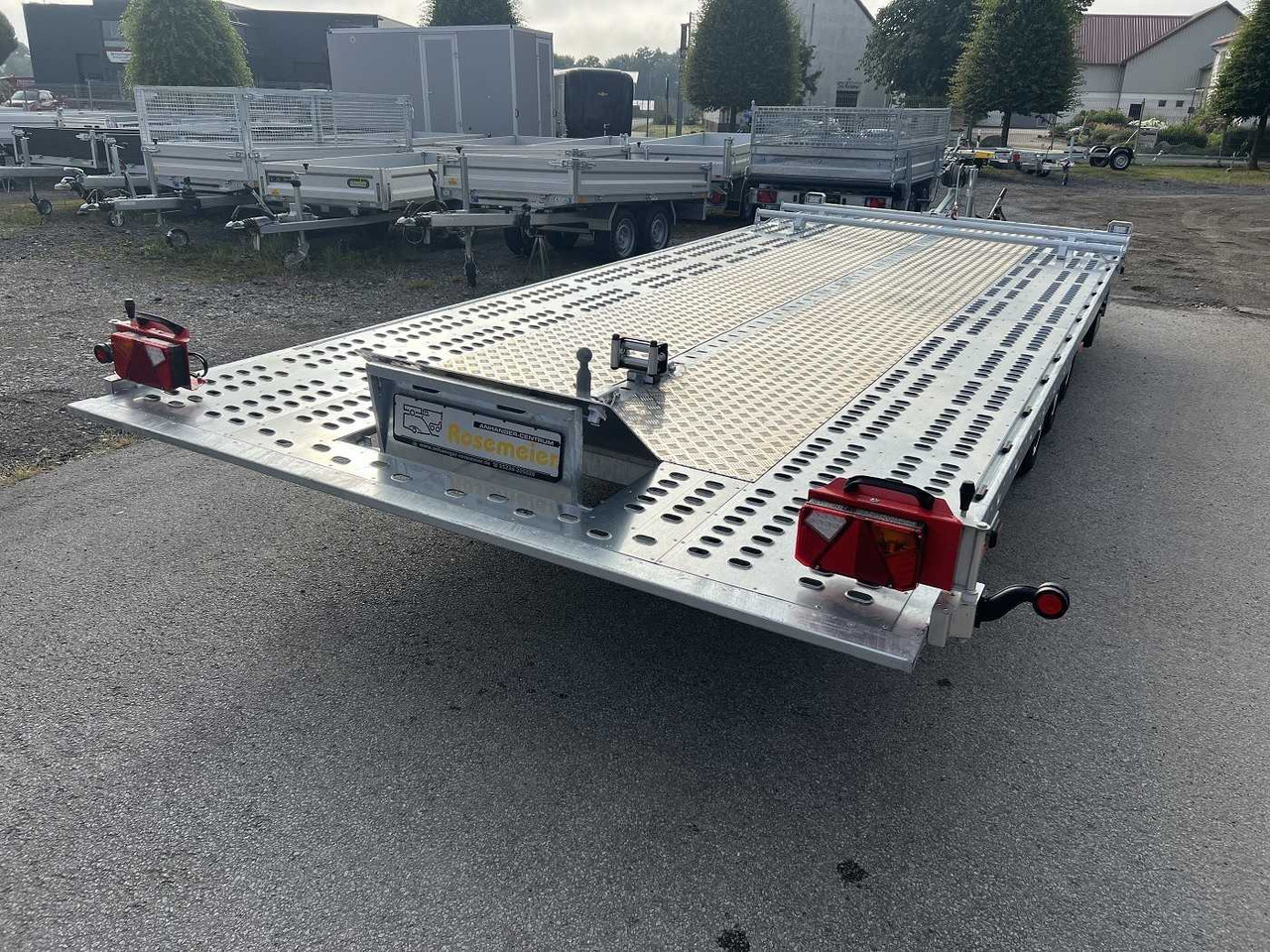 VEZEKO Jumbola 35.60 Tridem Autotransporter - Piekabe autovedējs: foto 4 VEZEKO Jumbola 35.60 Tridem Autotransporter - Piekabe autovedējs: foto 4
