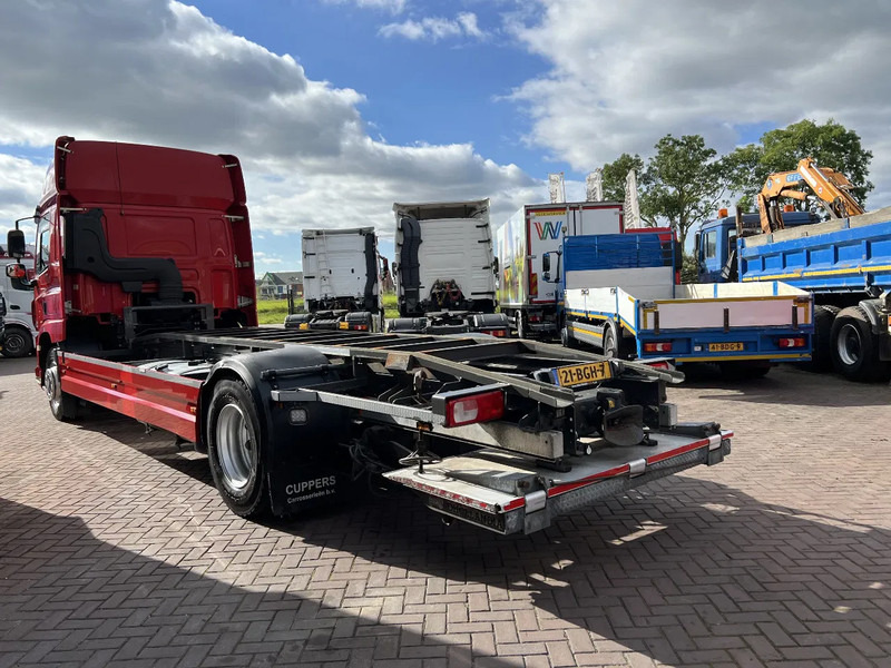 DAF CF 290 4X2 EURO6 SPACECAB RENOVA / VANGMUIL / LAADKLEP / TOP STAAT - Konteineru vedējs/ Kravas automašīna ar noņemamā virsbūve: foto 3 DAF CF 290 4X2 EURO6 SPACECAB RENOVA / VANGMUIL / LAADKLEP / TOP STAAT - Konteineru vedējs/ Kravas automašīna ar noņemamā virsbūve: foto 3