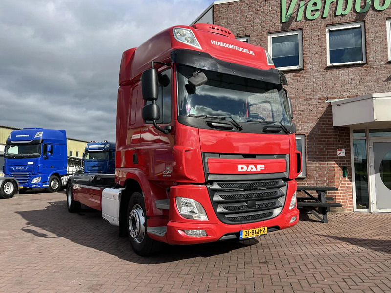 DAF CF 290 4X2 EURO6 SPACECAB RENOVA / VANGMUIL / LAADKLEP / TOP STAAT - Konteineru vedējs/ Kravas automašīna ar noņemamā virsbūve: foto 1 DAF CF 290 4X2 EURO6 SPACECAB RENOVA / VANGMUIL / LAADKLEP / TOP STAAT - Konteineru vedējs/ Kravas automašīna ar noņemamā virsbūve: foto 1