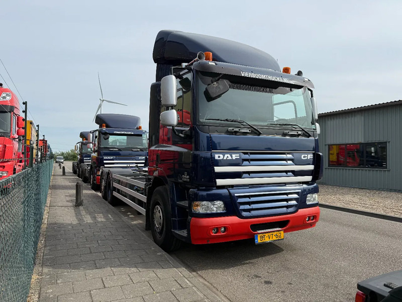 DAF CF 85 CF85-360 6X2 FAN 3 X IN STOCK TOP CONDITION NL TRUCKS - Šasija kravas automašīna: foto 2 DAF CF 85 CF85-360 6X2 FAN 3 X IN STOCK TOP CONDITION NL TRUCKS - Šasija kravas automašīna: foto 2