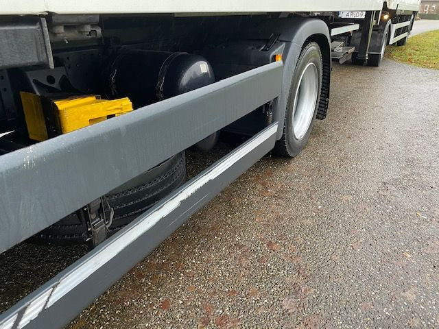 Kravas automašīna ar slēgto virsbūvi MAN TGS 18.320 TGS 18.320 BAKWAGEN MET LAADKLEP COMPLEET MET 2-ASSIGE AANHANGWAGEN: foto 7 Kravas automašīna ar slēgto virsbūvi MAN TGS 18.320 TGS 18.320 BAKWAGEN MET LAADKLEP COMPLEET MET 2-ASSIGE AANHANGWAGEN: foto 7