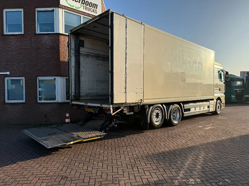 MAN TGX TGX 26.400 6X2-2 BL Iso Koffer mit LBW und Heizung EURO6 Holland Truck - Kravas automašīna ar slēgto virsbūvi: foto 4 MAN TGX TGX 26.400 6X2-2 BL Iso Koffer mit LBW und Heizung EURO6 Holland Truck - Kravas automašīna ar slēgto virsbūvi: foto 4