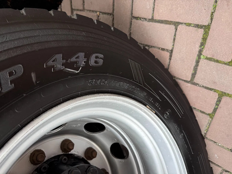 Mercedes-Benz Antos Antos 1824L mit 8.5m Isokoffer / 1.500kg Ladebordwand / Euro6 / Holland Truck - Kravas automašīna ar slēgto virsbūvi: foto 5 Mercedes-Benz Antos Antos 1824L mit 8.5m Isokoffer / 1.500kg Ladebordwand / Euro6 / Holland Truck - Kravas automašīna ar slēgto virsbūvi: foto 5