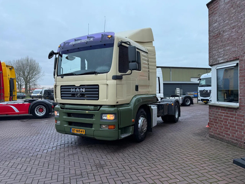MAN TGA 18.320 TGA 18.320 4X2 / Airco/ Sleeping cabin / Euro 4 Holland Truck- Top Condition - Vilcējs: foto 2 MAN TGA 18.320 TGA 18.320 4X2 / Airco/ Sleeping cabin / Euro 4 Holland Truck- Top Condition - Vilcējs: foto 2