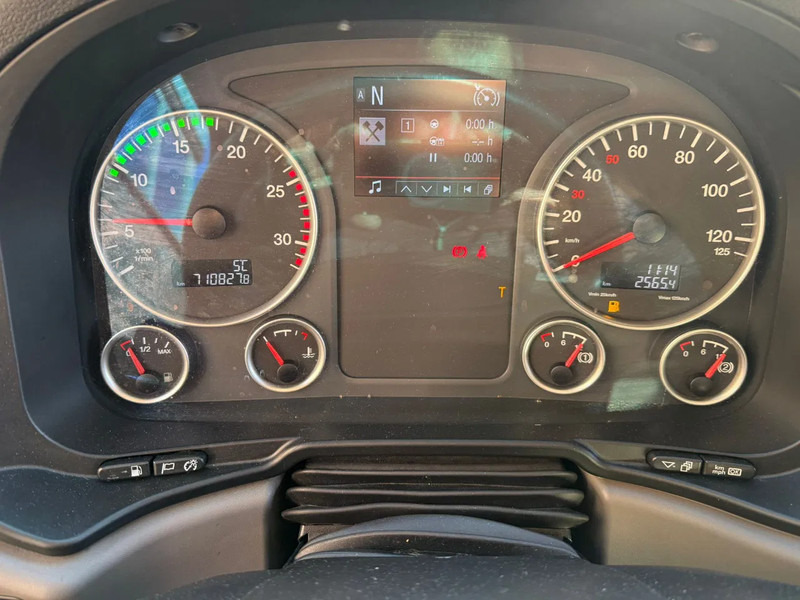 MAN TGX 18.420 TGX 18.420 4X2 / 2 BEDS / SMART TACHO / FRIDGE / PARKING AIRCO / TOP CONDITION / NEW MODEL - Vilcējs: foto 4 MAN TGX 18.420 TGX 18.420 4X2 / 2 BEDS / SMART TACHO / FRIDGE / PARKING AIRCO / TOP CONDITION / NEW MODEL - Vilcējs: foto 4