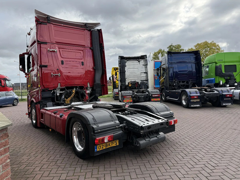 Mercedes-Benz Actros Actros 1848LLS Gigaspace "Silver Star Edition" / Smart tacho / Night airco / TOP - Vilcējs: foto 4 Mercedes-Benz Actros Actros 1848LLS Gigaspace "Silver Star Edition" / Smart tacho / Night airco / TOP - Vilcējs: foto 4