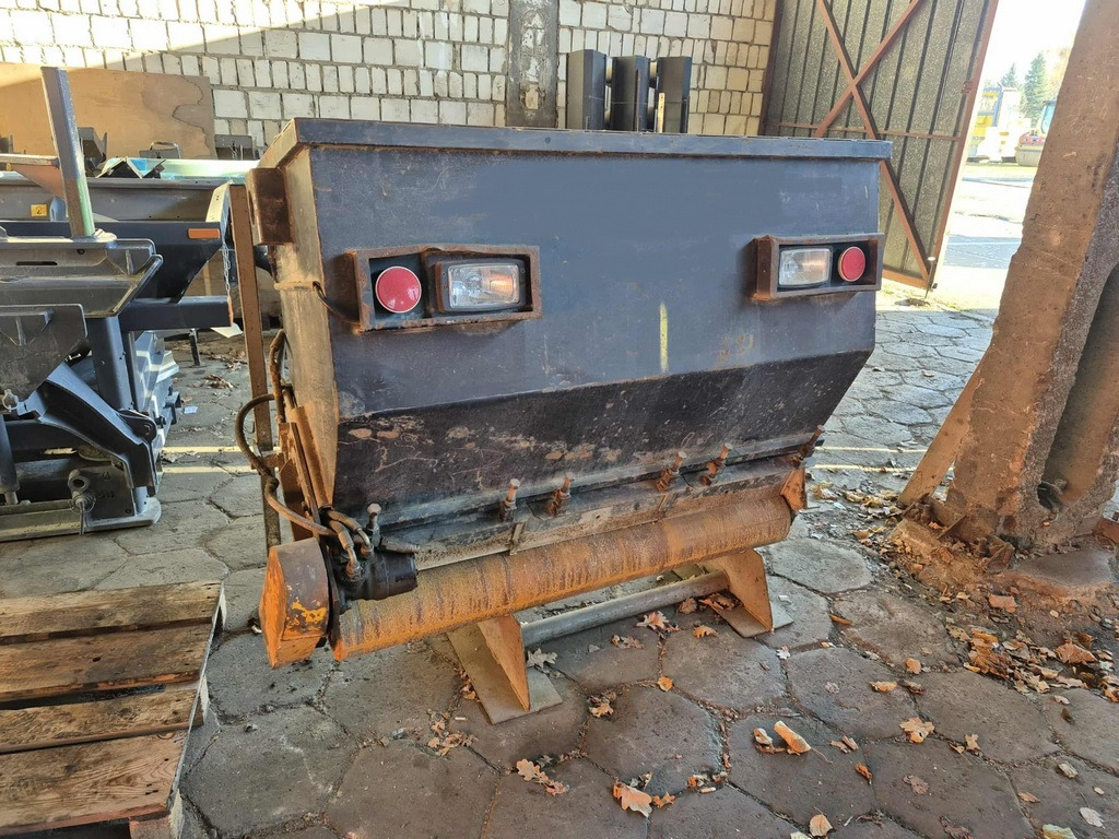 DYNAPAC CC 234HF - Ceļu veltnis: foto 4 DYNAPAC CC 234HF - Ceļu veltnis: foto 4