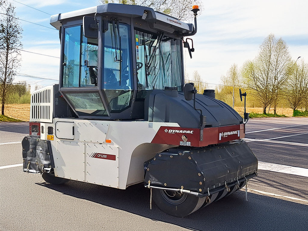 DYNAPAC CP1200W - Pneimatiskais veltnis: foto 1 DYNAPAC CP1200W - Pneimatiskais veltnis: foto 1