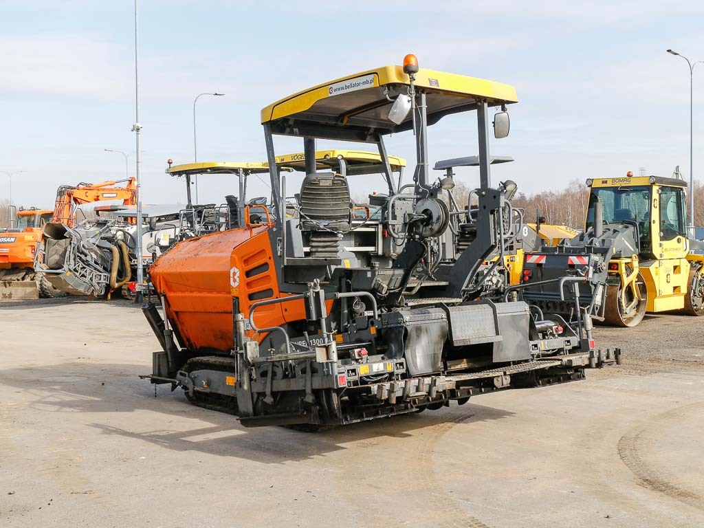 VÖGELE SUPER 1300-3i - Asfalta klājējs: foto 4 VÖGELE SUPER 1300-3i - Asfalta klājējs: foto 4