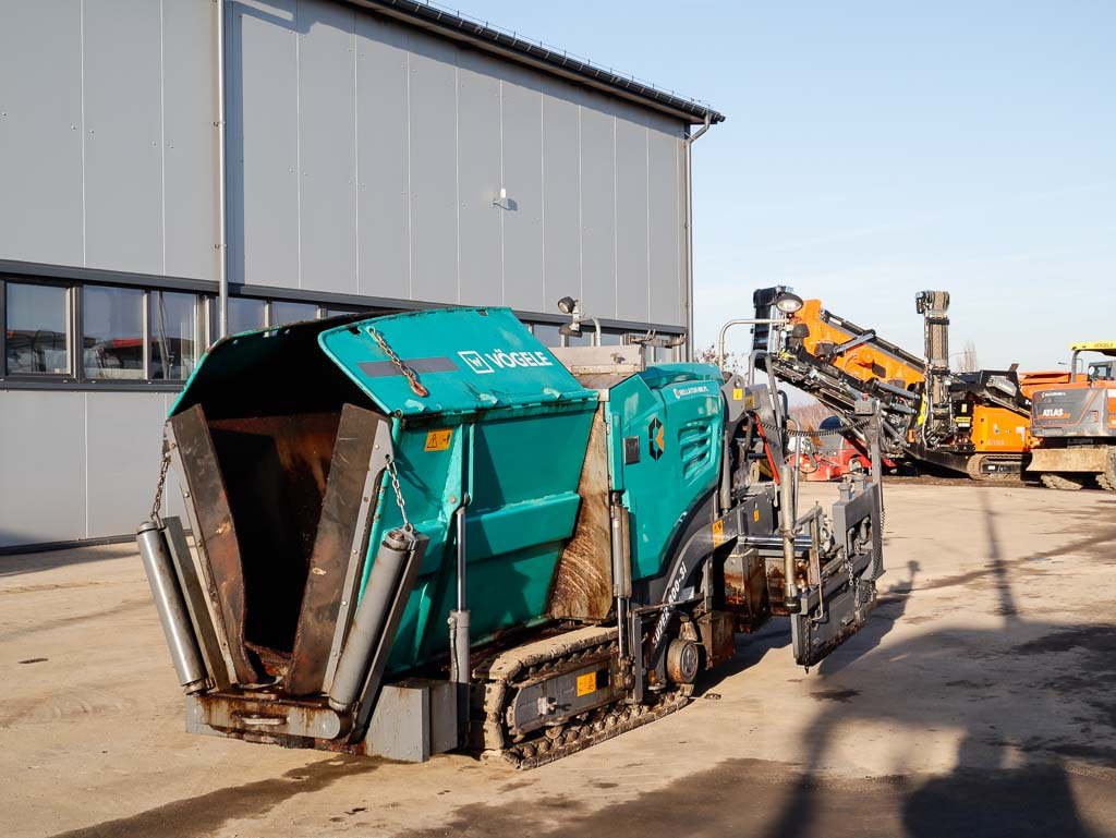 VÖGELE SUPER 800-3i - Asfalta klājējs: foto 2 VÖGELE SUPER 800-3i - Asfalta klājējs: foto 2