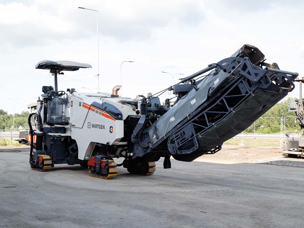 WIRTGEN W 100 CFi - Asfalta frēze: foto 4 WIRTGEN W 100 CFi - Asfalta frēze: foto 4