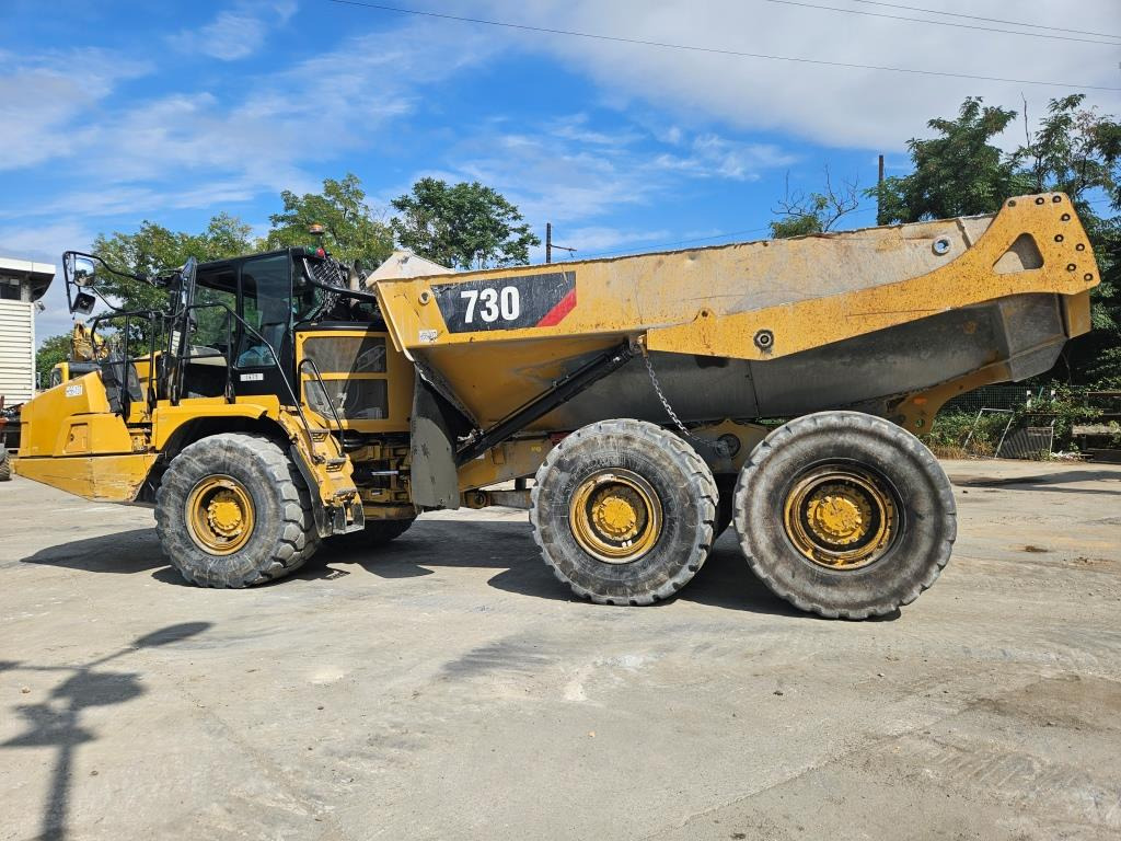 CATERPILLAR 730 - Artikulētias pašizgāzējs: foto 3 CATERPILLAR 730 - Artikulētias pašizgāzējs: foto 3