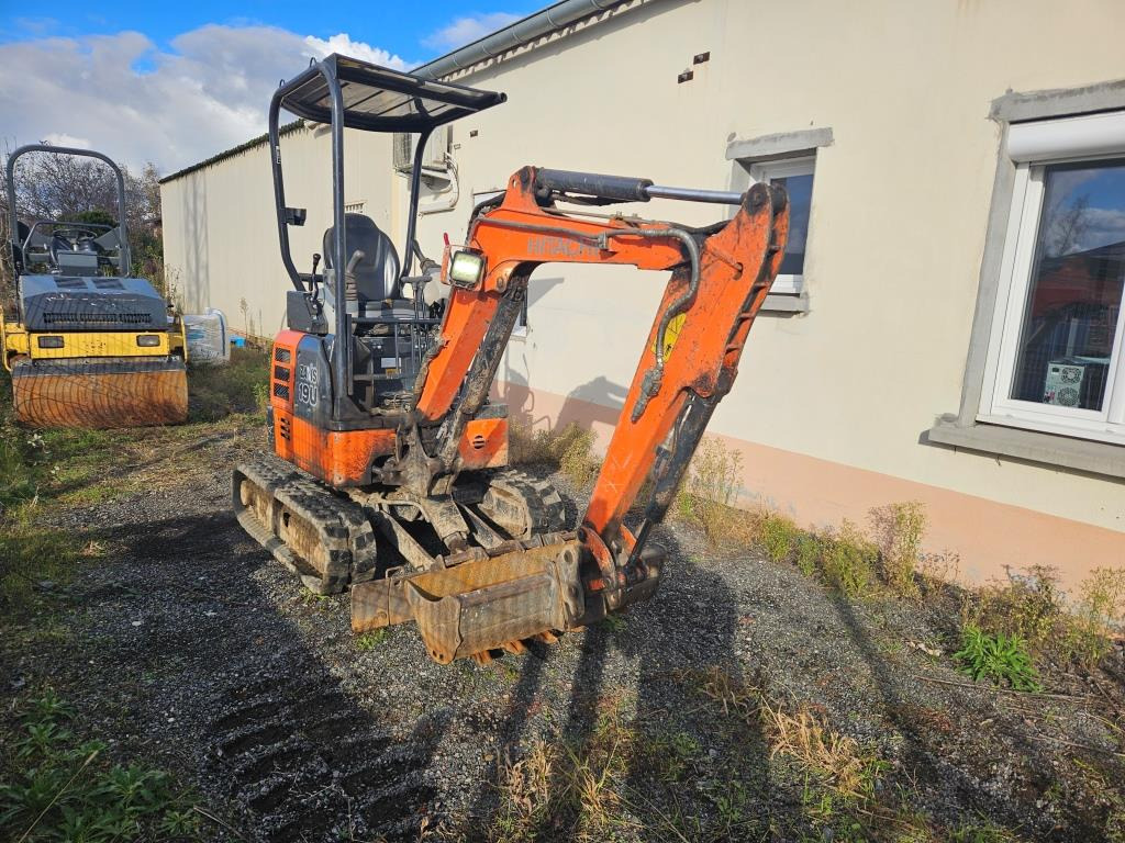 HITACHI ZX 19 - Mini-ekskavators: foto 4 HITACHI ZX 19 - Mini-ekskavators: foto 4