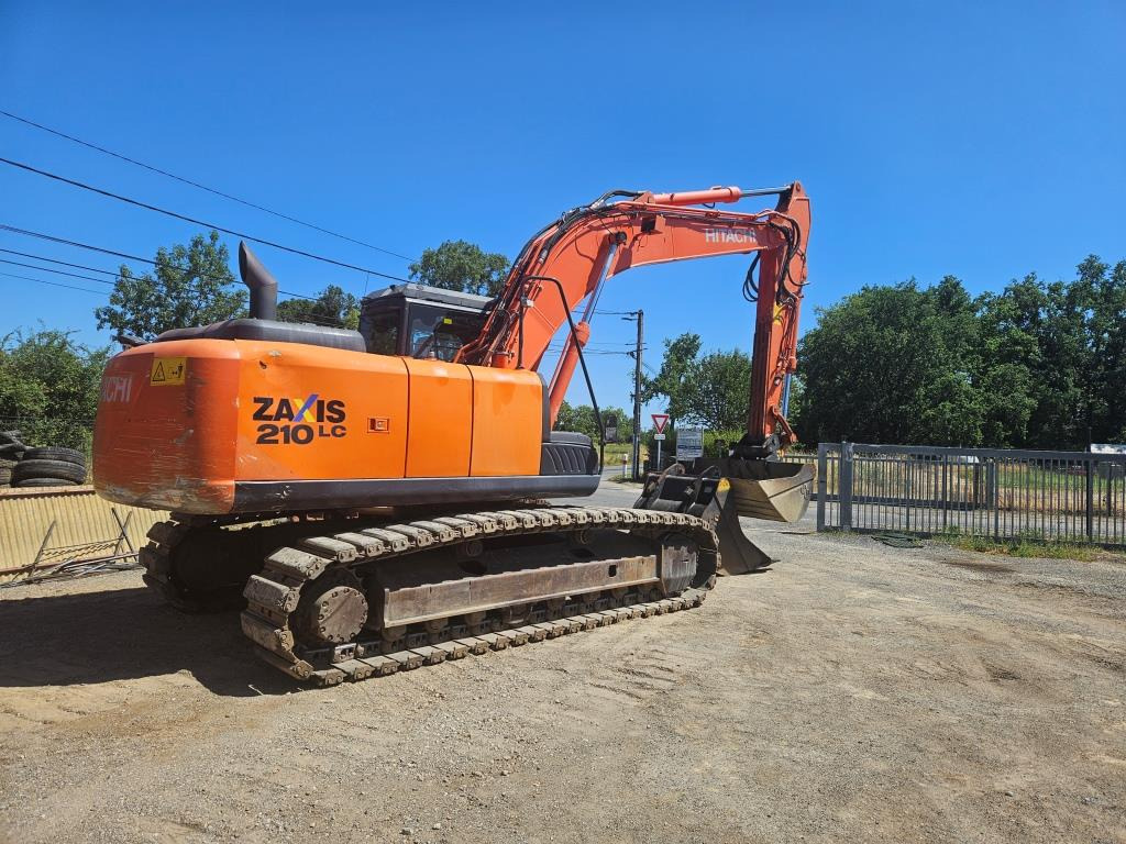 HITACHI ZX 210 LC - Kāpurķēžu ekskavators: foto 1 HITACHI ZX 210 LC - Kāpurķēžu ekskavators: foto 1