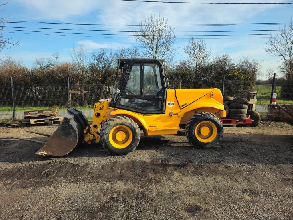 JCB 520.50 - Teleskopiskais iekrāvējs: foto 3 JCB 520.50 - Teleskopiskais iekrāvējs: foto 3