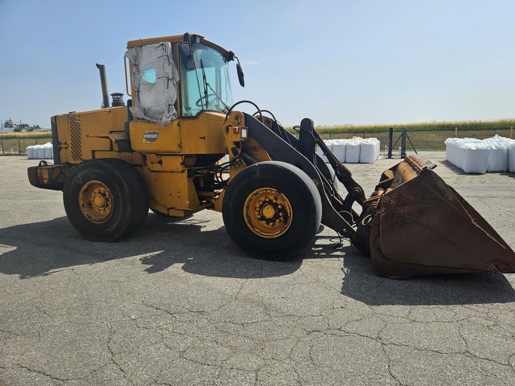 Riteņu iekrāvējs VOLVO L 70 D: foto 7