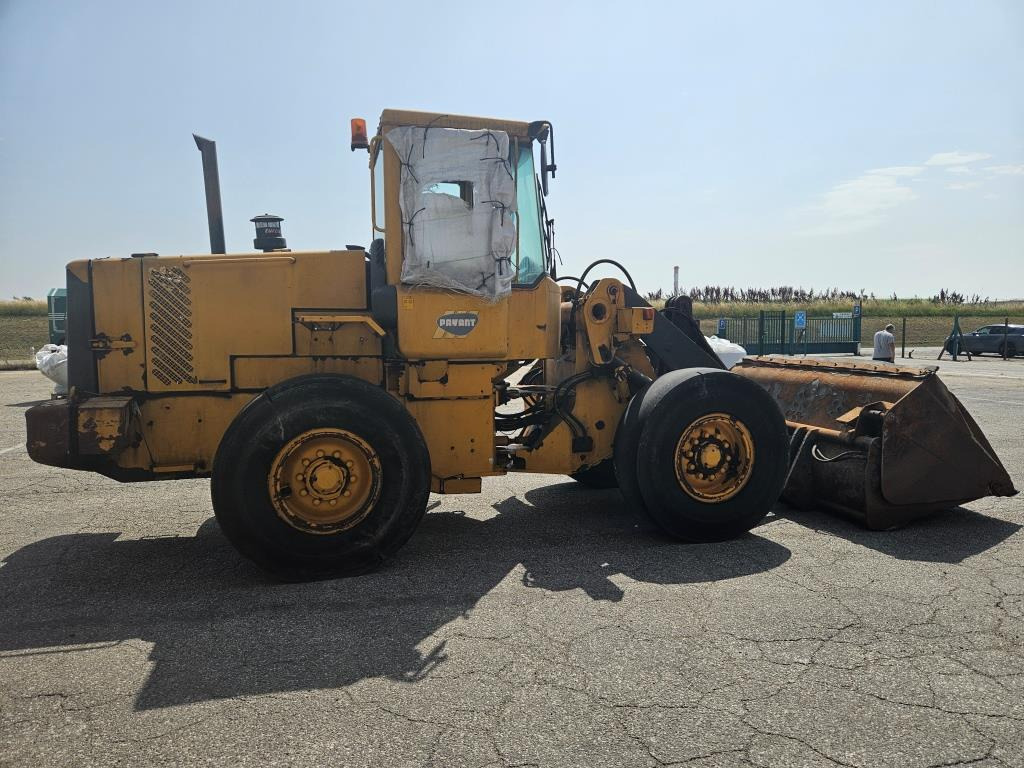 Riteņu iekrāvējs VOLVO L 70 D: foto 9