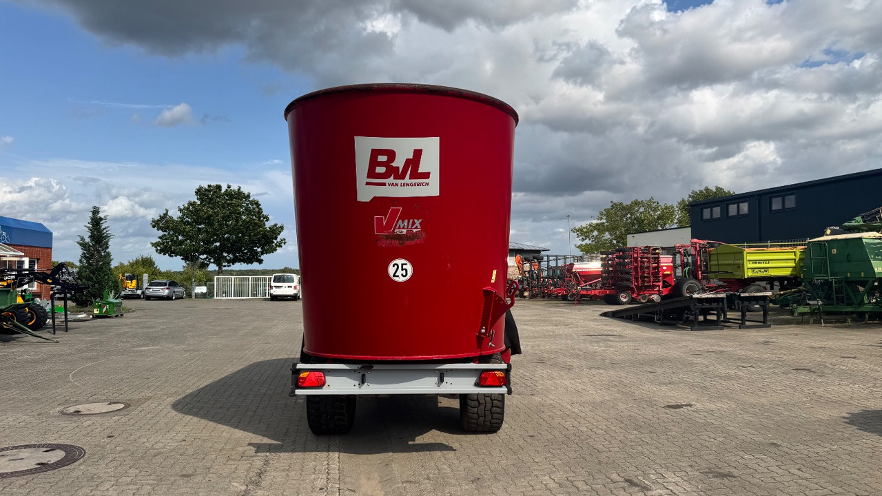 BVL V-Mix 17-2S # top Zustand # - Lopbarības mikseris: foto 2 BVL V-Mix 17-2S # top Zustand # - Lopbarības mikseris: foto 2