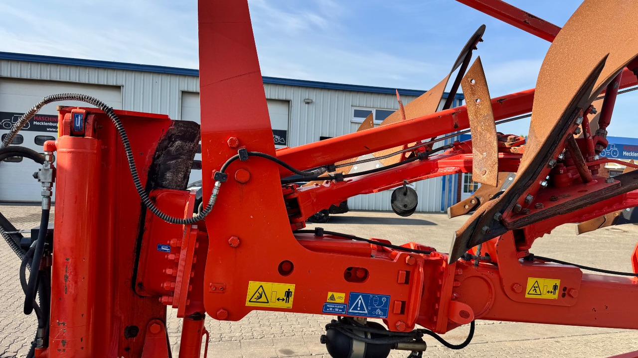 Kuhn Challenger T - 8-furchig #TOP# - Arkls: foto 4 Kuhn Challenger T - 8-furchig #TOP# - Arkls: foto 4