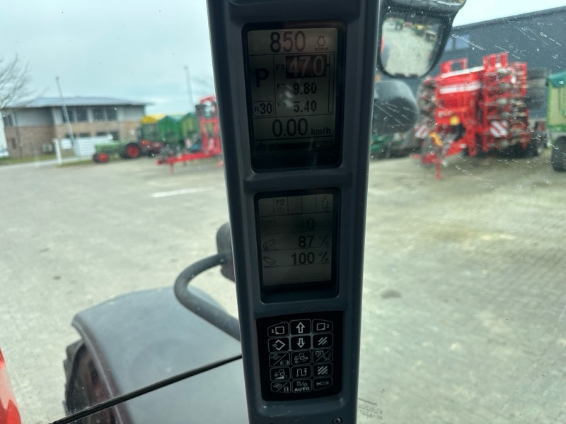 Steyr CVT 6205 - Traktors: foto 3 Steyr CVT 6205 - Traktors: foto 3