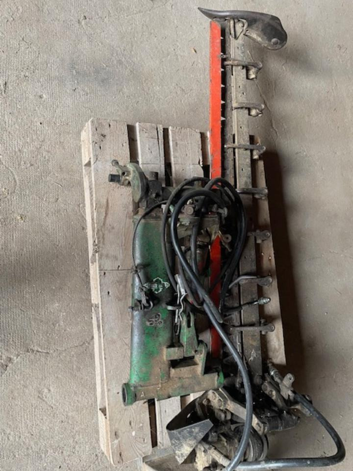 Doppelmesser-Mähwerk, Seitenanbau, passend zum John Deere 1140 - Pļaujmašīna-smalcinātājs/ Mulčētājs: foto 2 Doppelmesser-Mähwerk, Seitenanbau, passend zum John Deere 1140 - Pļaujmašīna-smalcinātājs/ Mulčētājs: foto 2