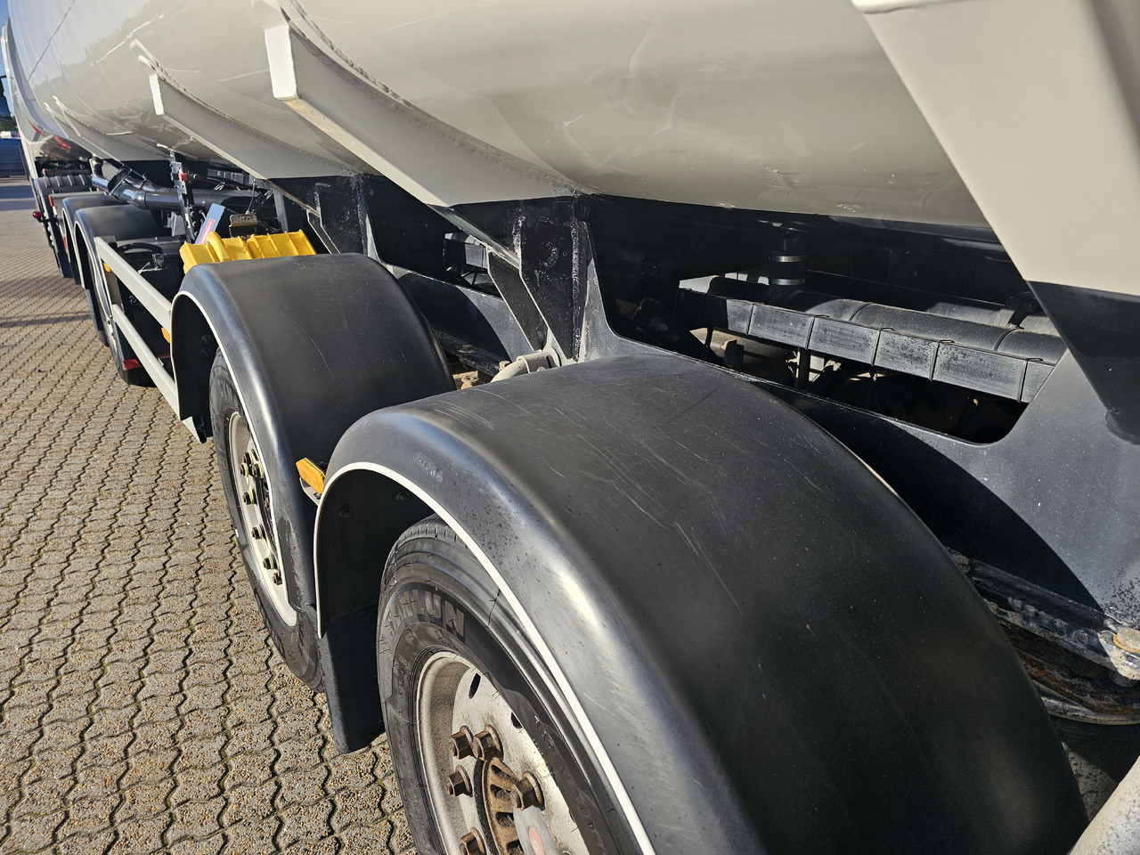 Piekabe cisterna EUROTANK 4 Akslet: foto 12