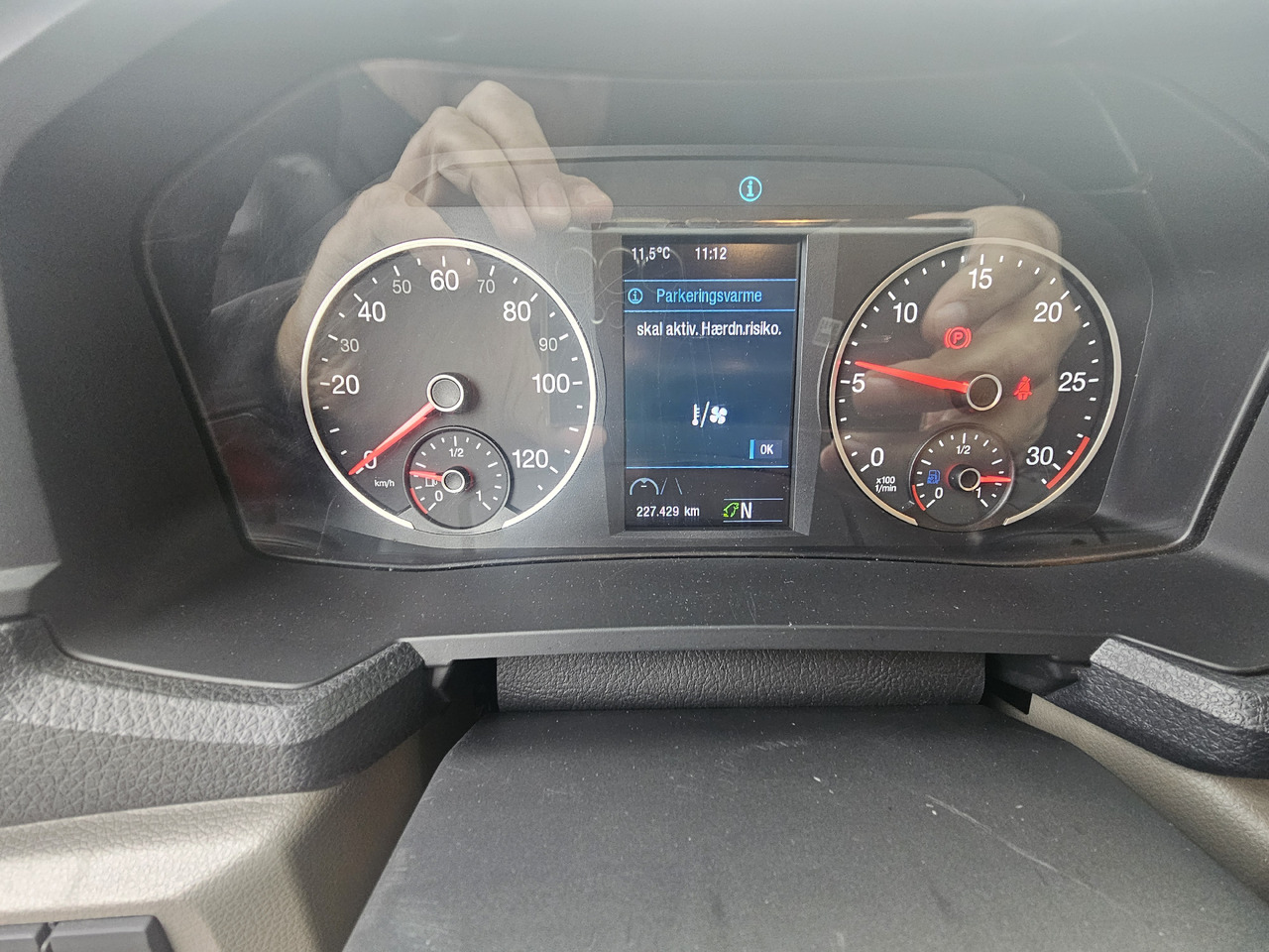 Kravas automašīna ar tentu MAN TGL 12.250: foto 18
