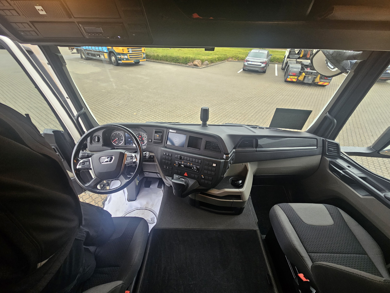 Kravas automašīna ar tentu MAN TGL 12.250: foto 13