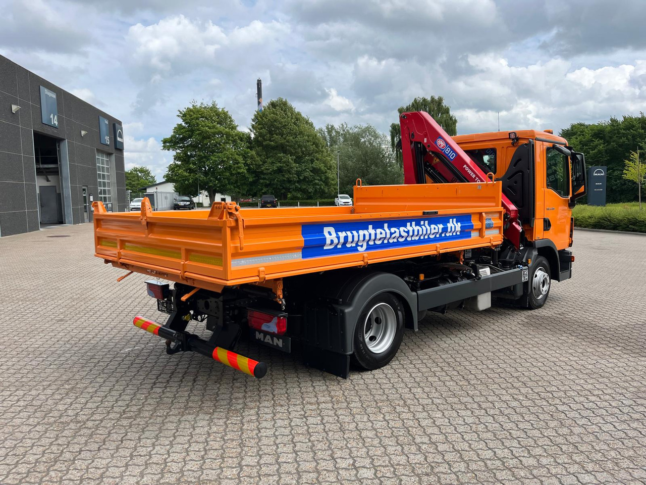 MAN TGL 8.220 - Kravas automašīna pašizgāzējs, Kravas auto ar manipulatoru: foto 4 MAN TGL 8.220 - Kravas automašīna pašizgāzējs, Kravas auto ar manipulatoru: foto 4