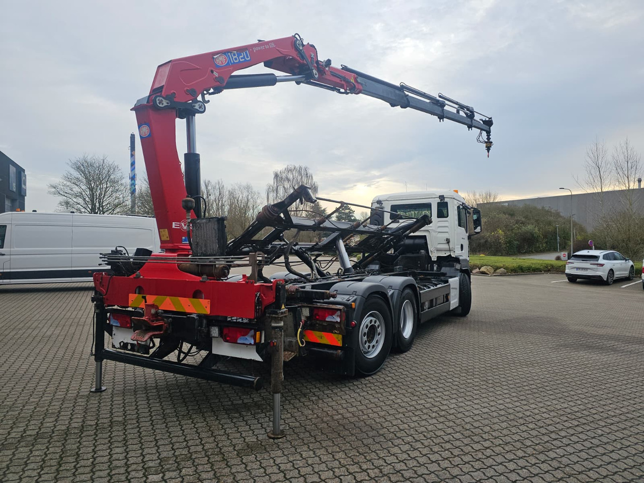 MAN TGS 26.400 6X2-4 - Konteineru vedējs/ Kravas automašīna ar noņemamā virsbūve, Kravas auto ar manipulatoru: foto 4 MAN TGS 26.400 6X2-4 - Konteineru vedējs/ Kravas automašīna ar noņemamā virsbūve, Kravas auto ar manipulatoru: foto 4