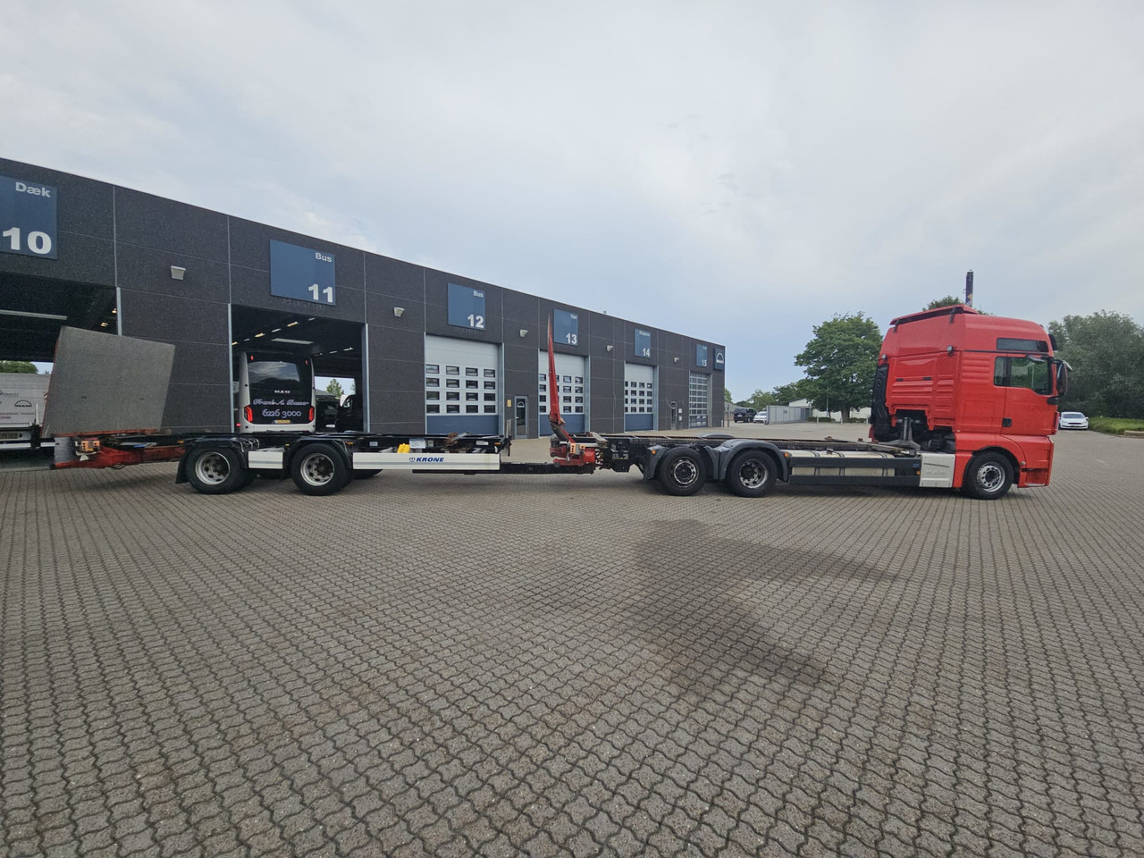 MAN TGX 26.500 with trailer - Konteineru vedējs/ Kravas automašīna ar noņemamā virsbūve: foto 3 MAN TGX 26.500 with trailer - Konteineru vedējs/ Kravas automašīna ar noņemamā virsbūve: foto 3