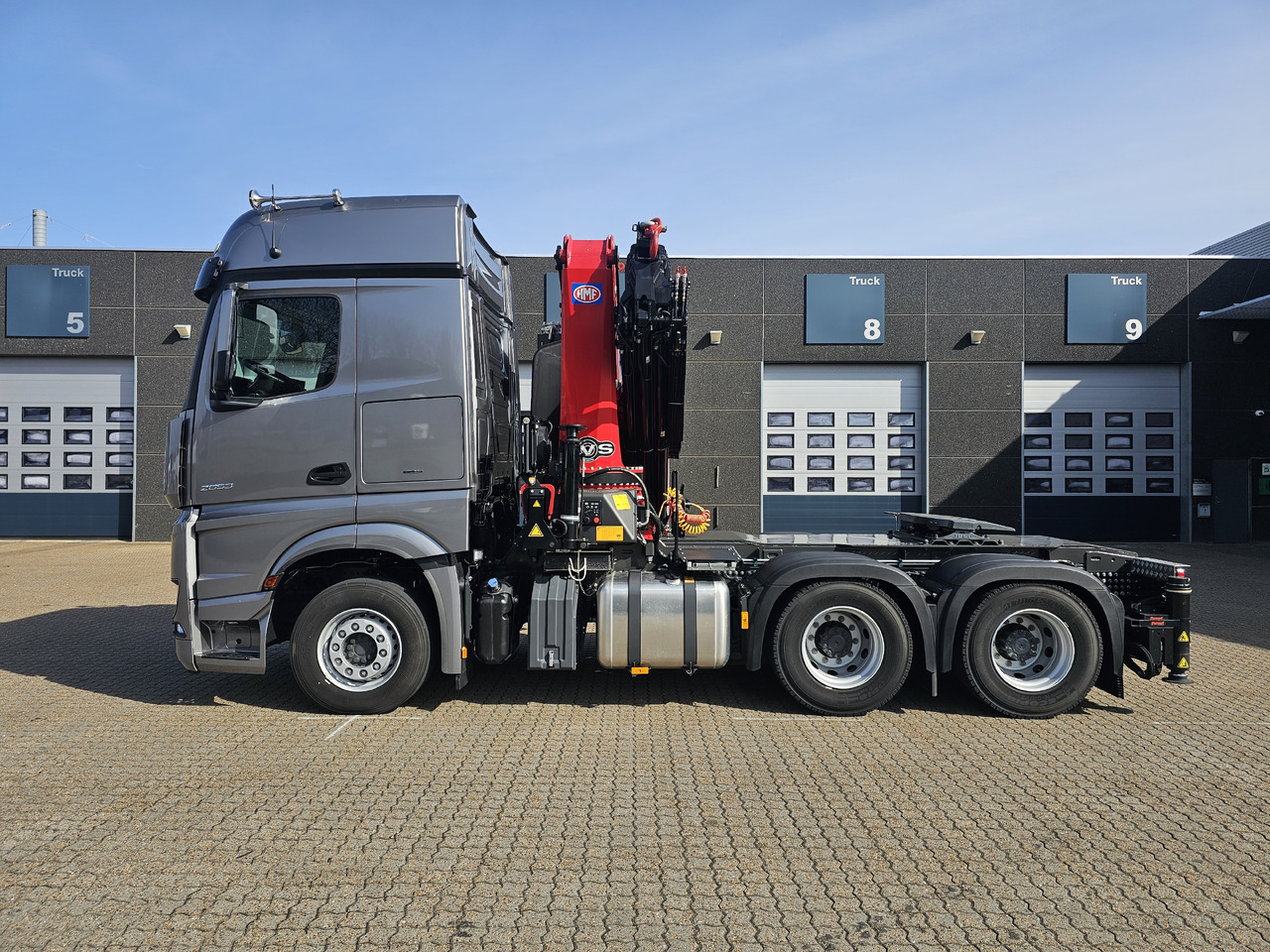 Mercedes Arocs 2653 6x4 40 T-mtr. - Kravas auto ar manipulatoru, Vilcējs: foto 4 Mercedes Arocs 2653 6x4 40 T-mtr. - Kravas auto ar manipulatoru, Vilcējs: foto 4
